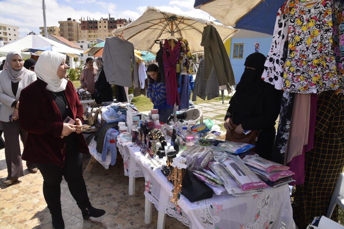 إفتتاح معرض منتجات المشروعات الصغيرة للشباب بمطروح