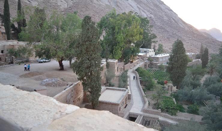 قافلة من الأزهر بطور سيناء فى زيارة ل "دير سانت كاترين"