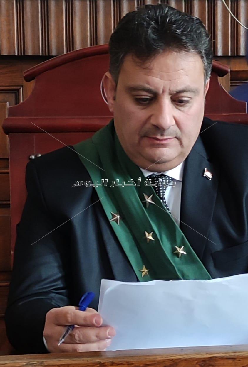 بالصور.. وائل ترك يُحاكم أبطال مسلسل «ملف سرى»