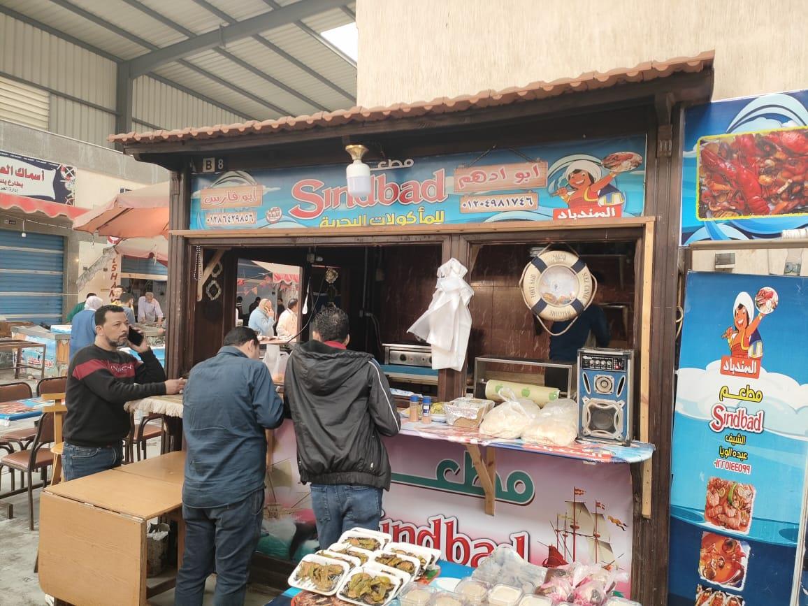 سوق الأسماك الجديد بحي العرب يشهد إقبالا كبيرا من المواطنين