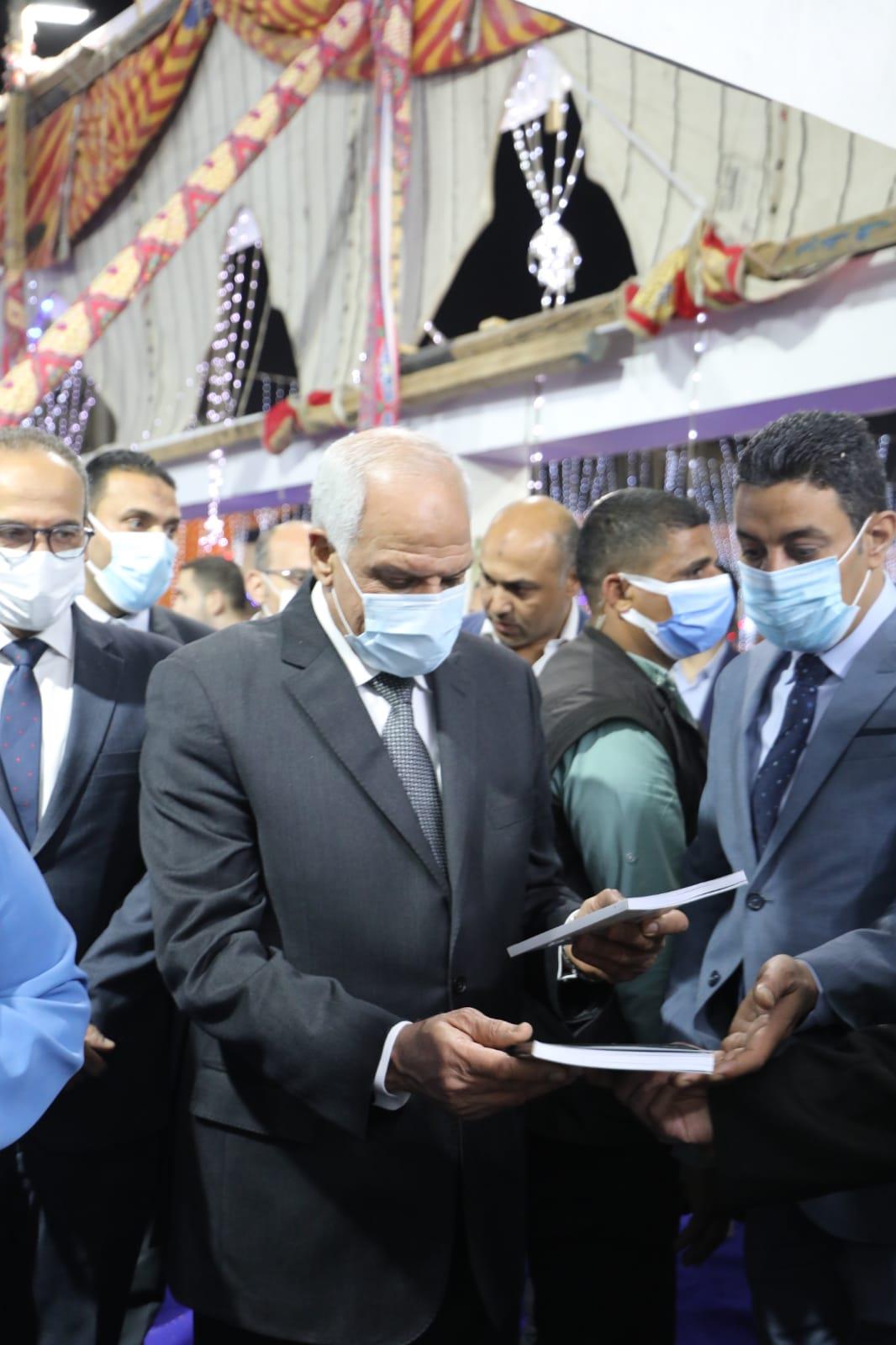 محافظ الجيزة: معرض فيصل العاشر للكتاب أثبت نجاحًا ملحوظًا منذ انطلاق النسخة الأولى