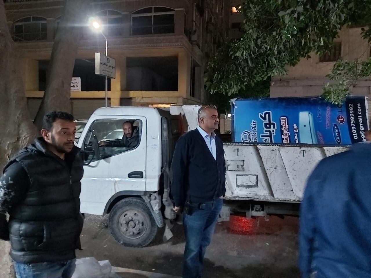 رفع 365 إشغال طريق في حملة ليلية بالدقي