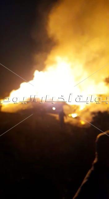 الدفع بـ8 سيارات لإخماد حريق مصنع بكرداسة 