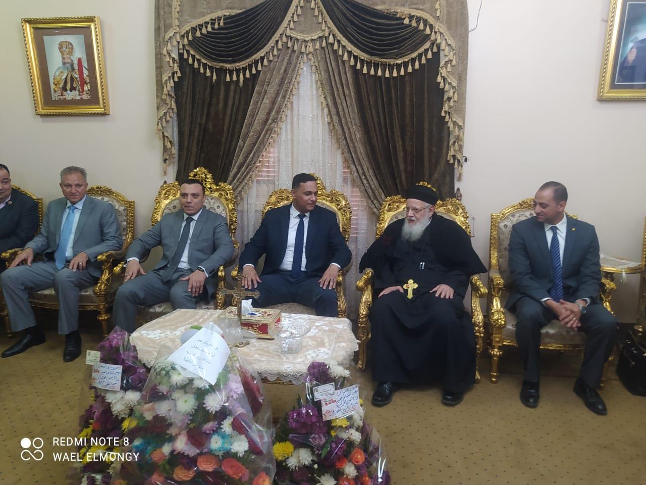 محافظ الجيزة يهنئ مطرانية شمال الجيزة بعيد القيامة المجيد