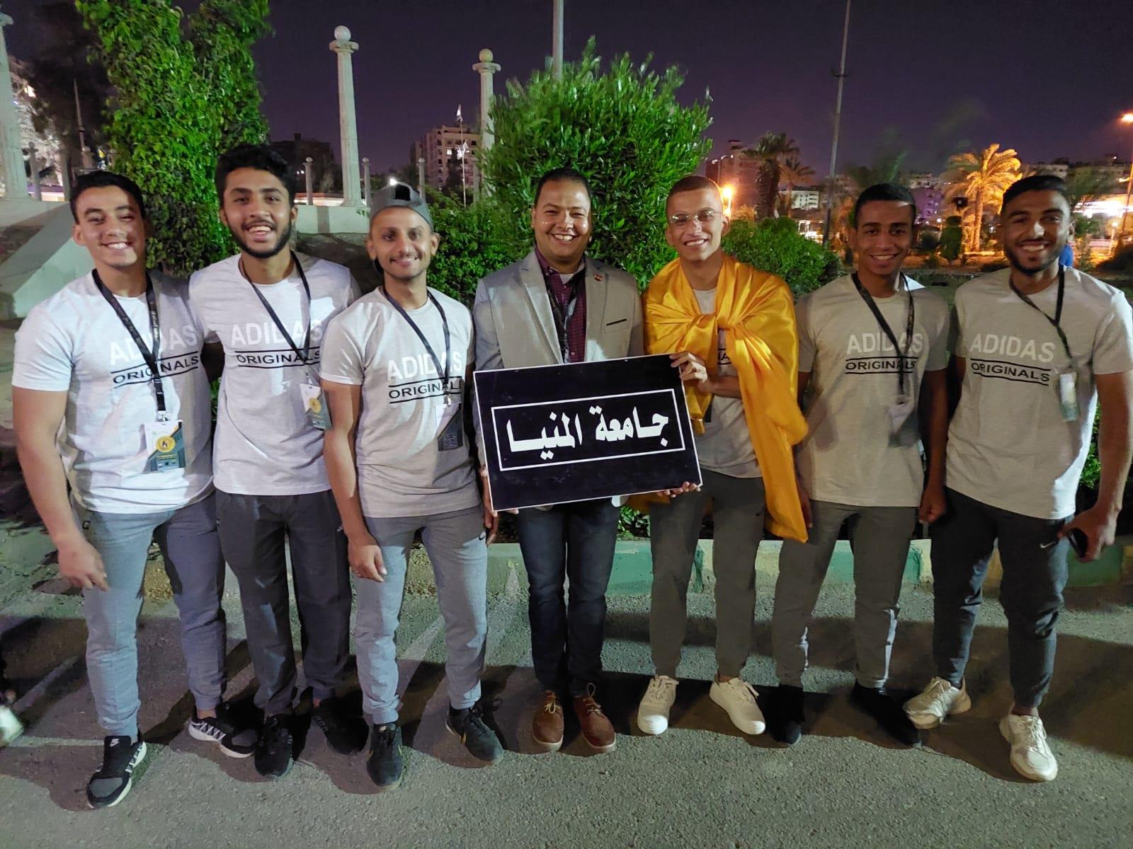 درع المشاركة لـ"جامعة المنيا" بفوج "البطولة .. أنت الأقوى" لمعهد إعداد القادة