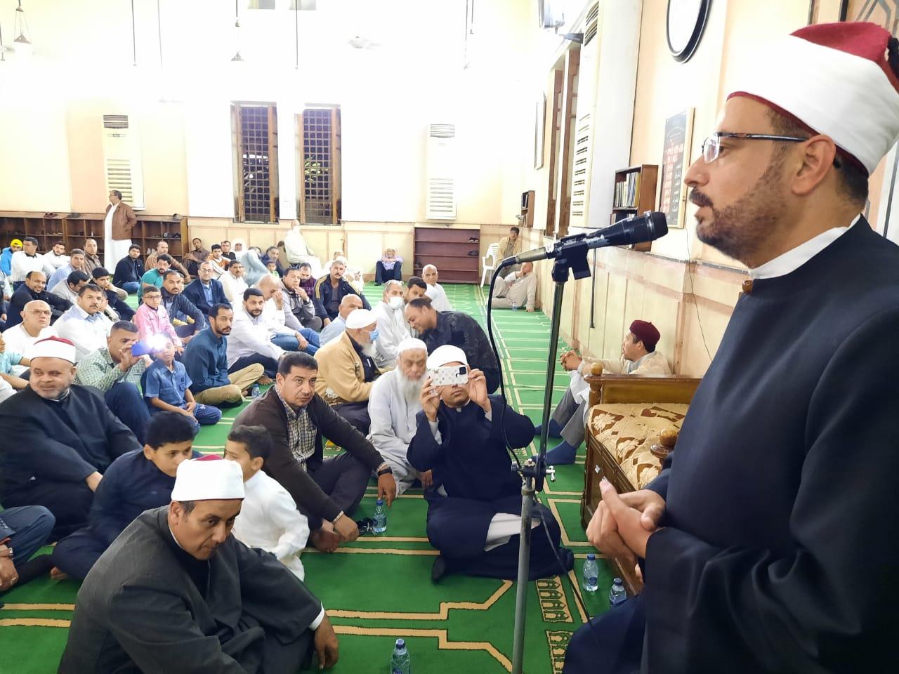  أوقاف مطروح تحتفل  بليلة القدر بالمسجد الكبير 