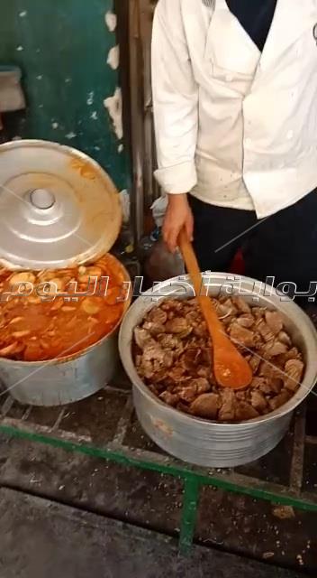 أخر يوم رمضان | نفحات روحانية بمقام مسجد الحسين «قبلة السياحة الرمضانية»