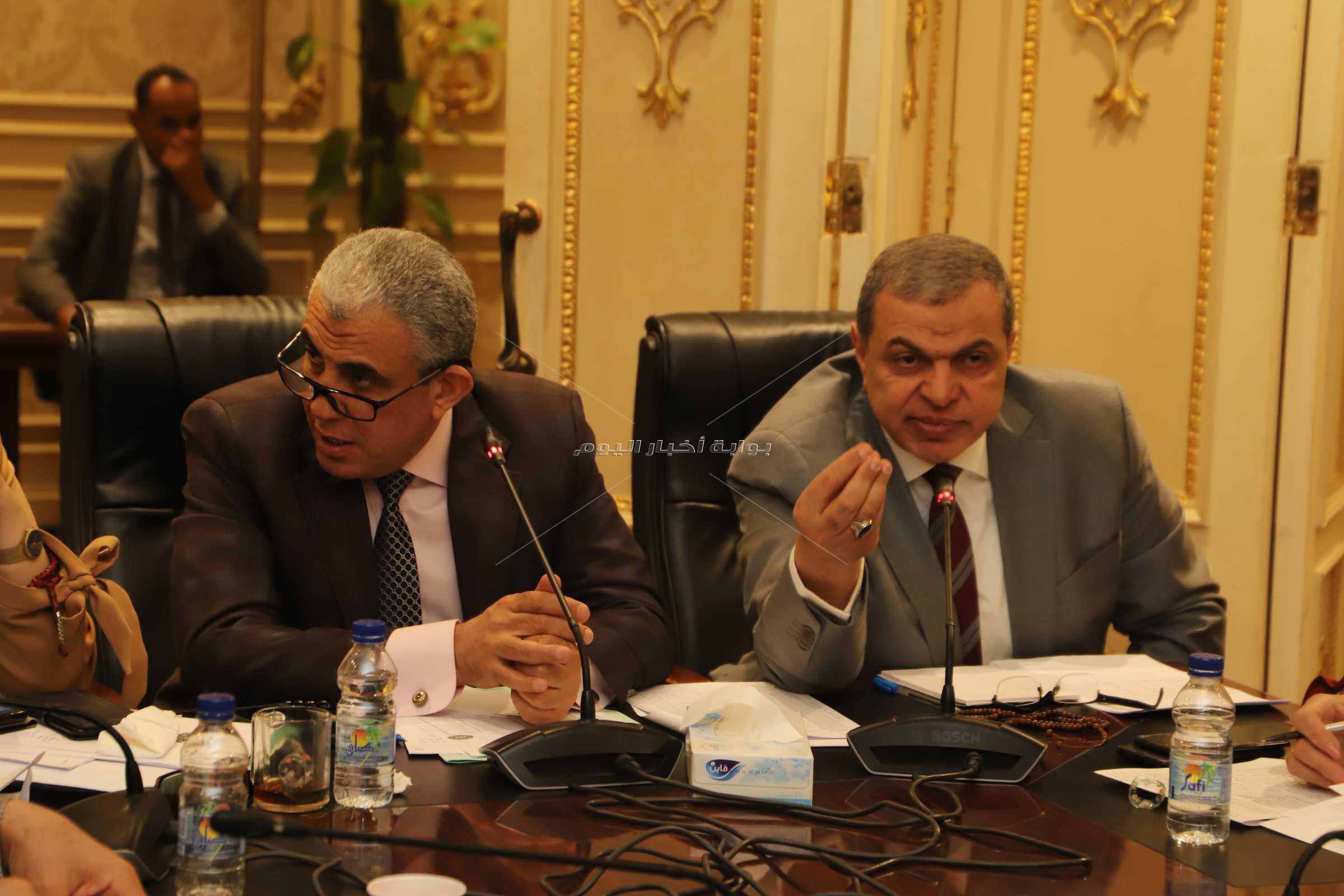 سعفان: لا نتدخل في شئون التنظيم النقابي