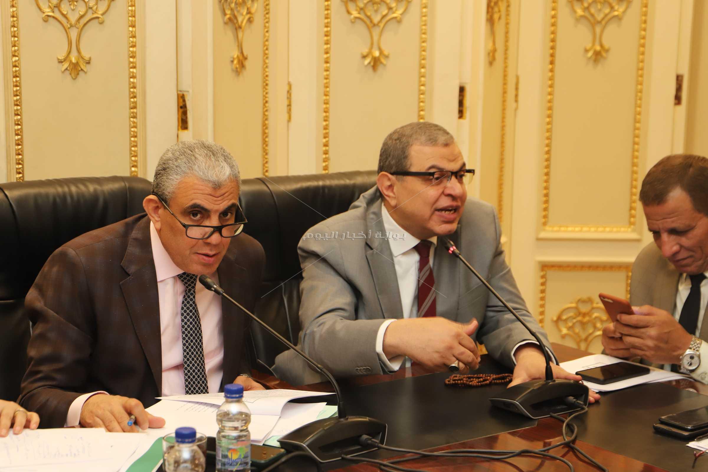 سعفان: لا نتدخل في شئون التنظيم النقابي
