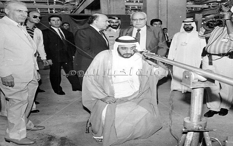 صور نادرة للشيخ خليفة بن زايد.. أحب المصريين فبادلوه المحبة