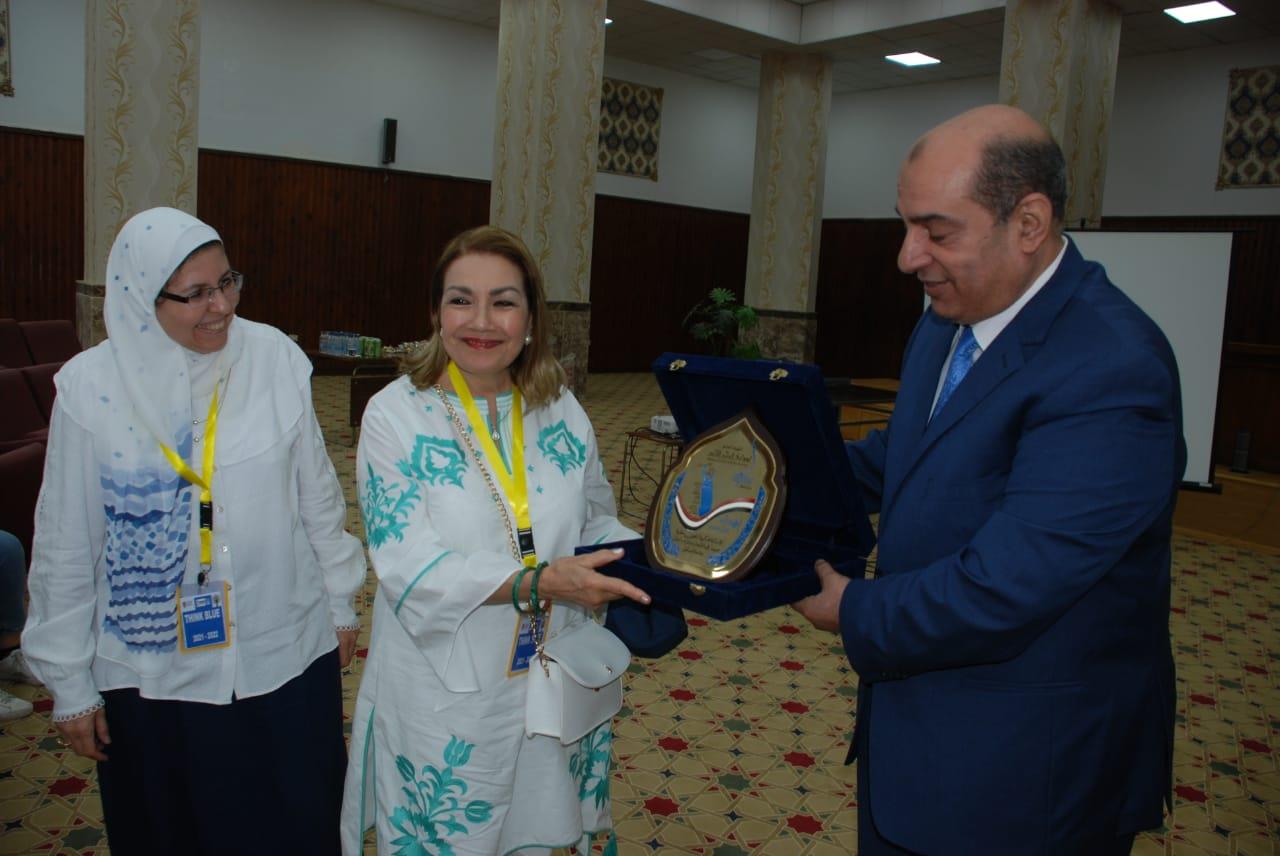 موانئ البحر الأحمر تستقبل طلاب كلية التجاره وإدارة الأعمال جامعة المستقبل