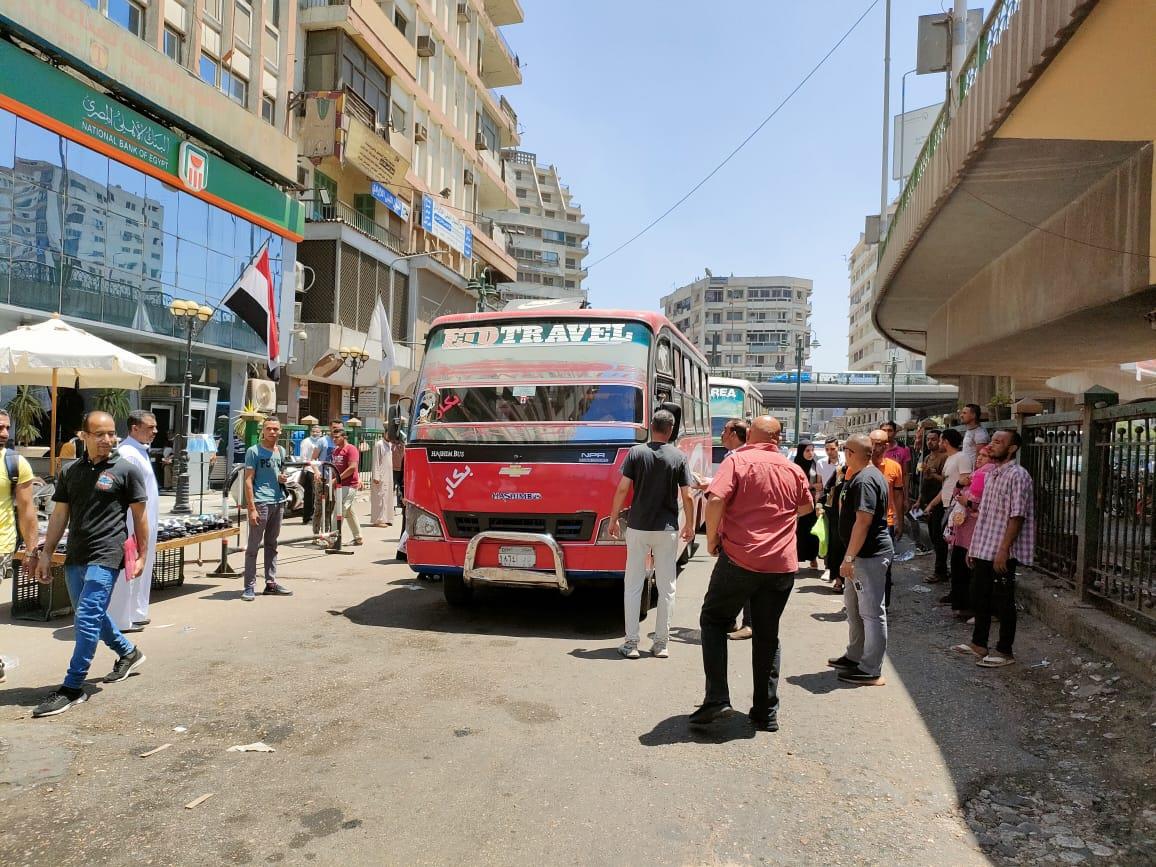 غلق وتشميع ومصادرة محتويات أكبر مركز للدروس الخصوصية بحي الطالبية
