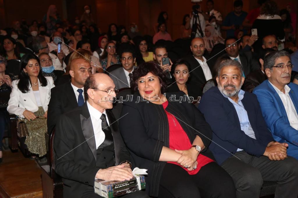 وزيرة الثقافة تشهد تكريم محمد صبحى من المتروبوليتان الامريكية بالاوبرا 