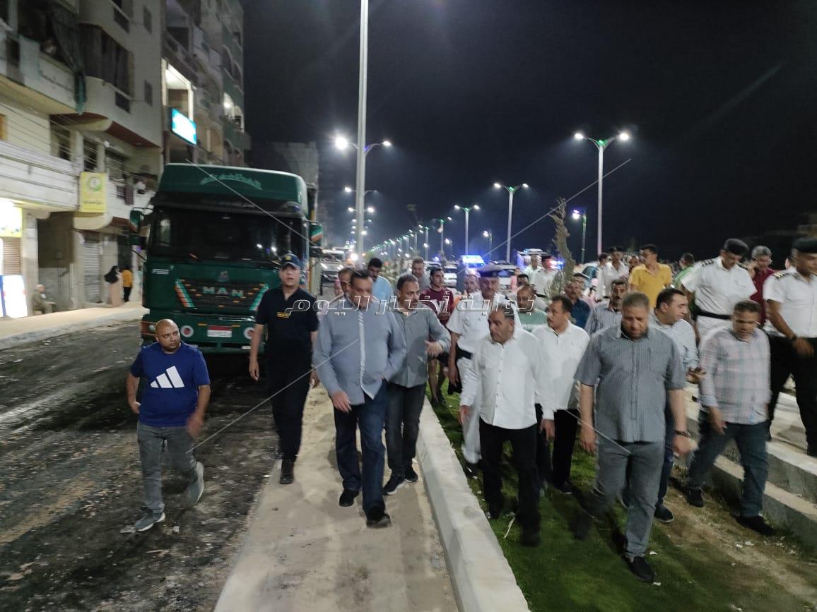 محافظ البحيرة يتابع أعمال التطوير ورصف حارة الخدمة بطريق زاوية غزال بدمنهور 