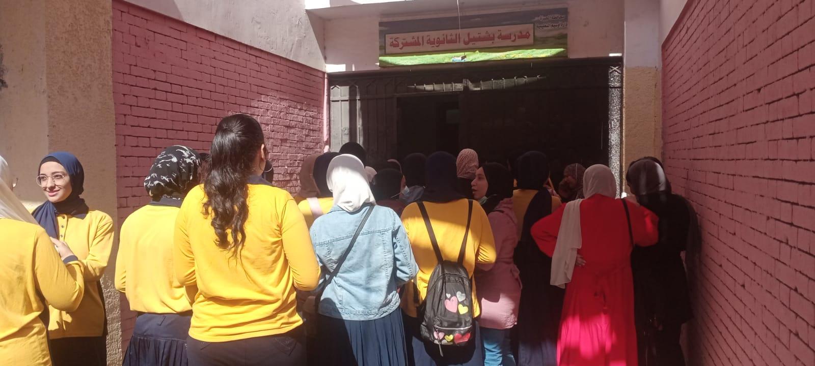 استنفار أمني لتأمين أداء 78 ألفًا و777 طالبًا وطالبة لامتحانات الثانوية العامة بالجيزة