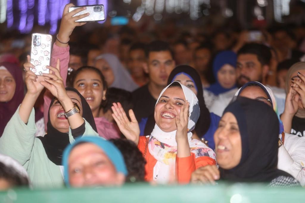 أحمد جمال يعبر عن وجدان الجيل الجديد في ثالي ليالي مهرجان السويس للغناء
