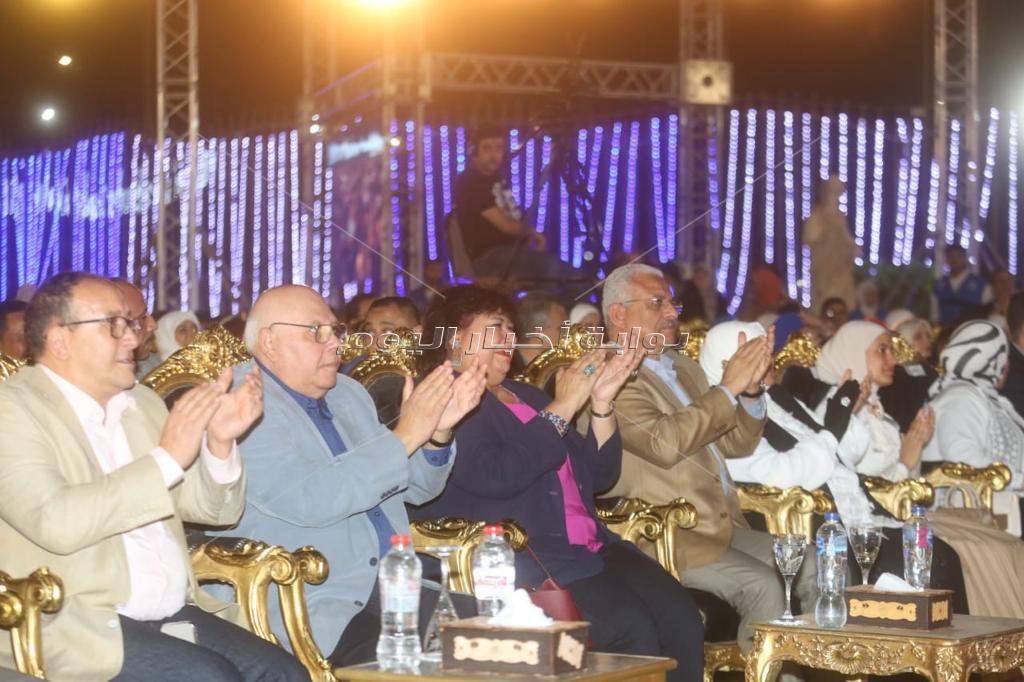 وزيرة الثقافة ومحافظ السويس يشهدان ختام  فعاليات مهرجان السويس الاول للموسيقى 
