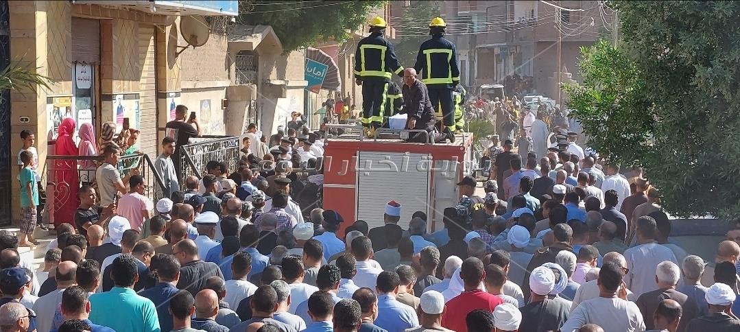  تشييع جثمان اللواء الحسيني في جنازة عسكرية بنجع حمادي