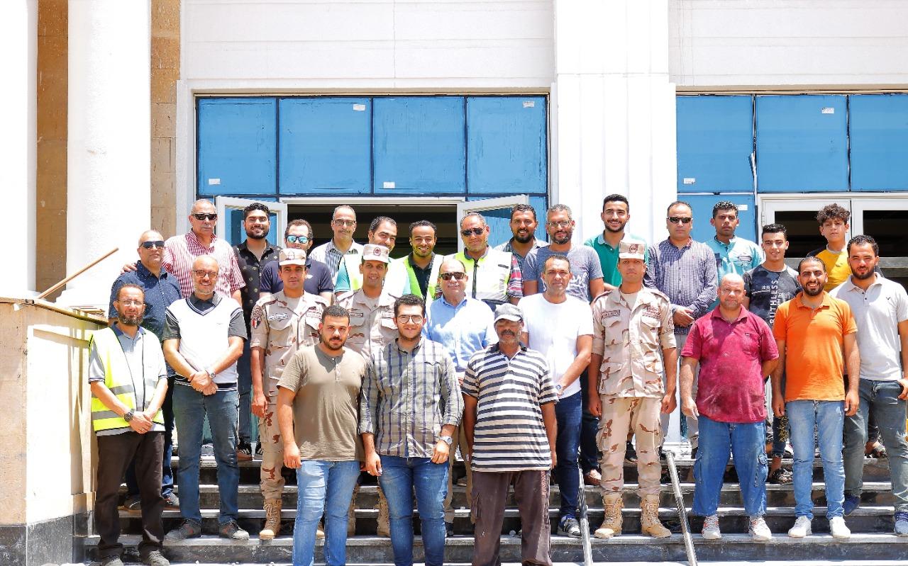 القائم بأعمال رئيس جامعة المنصورة يتفقد الجامعة الأهلية ومشروع ساحة الأعلام والمسرح المفتوح