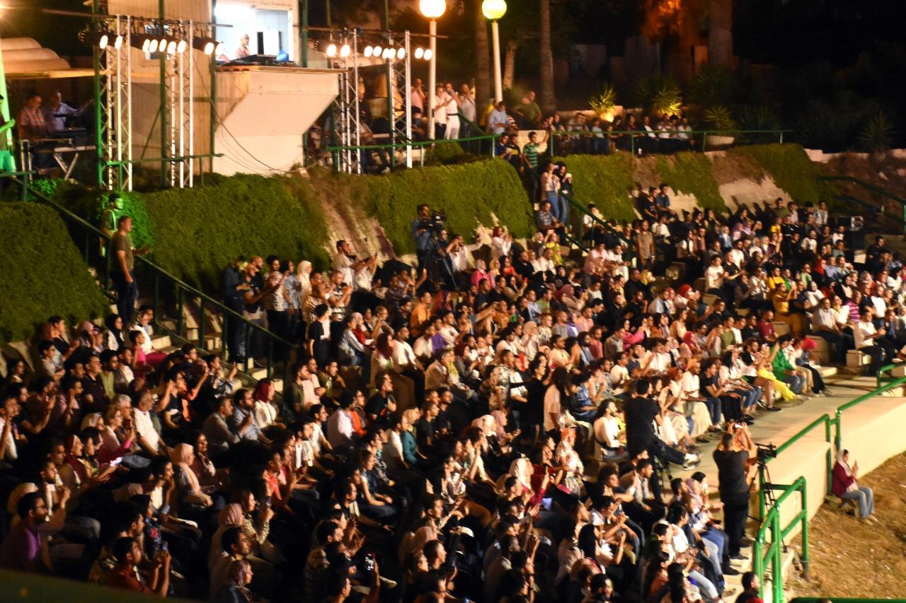 دينا الوديدي تعيد صياغة التراث بروماني الأسكندرية
