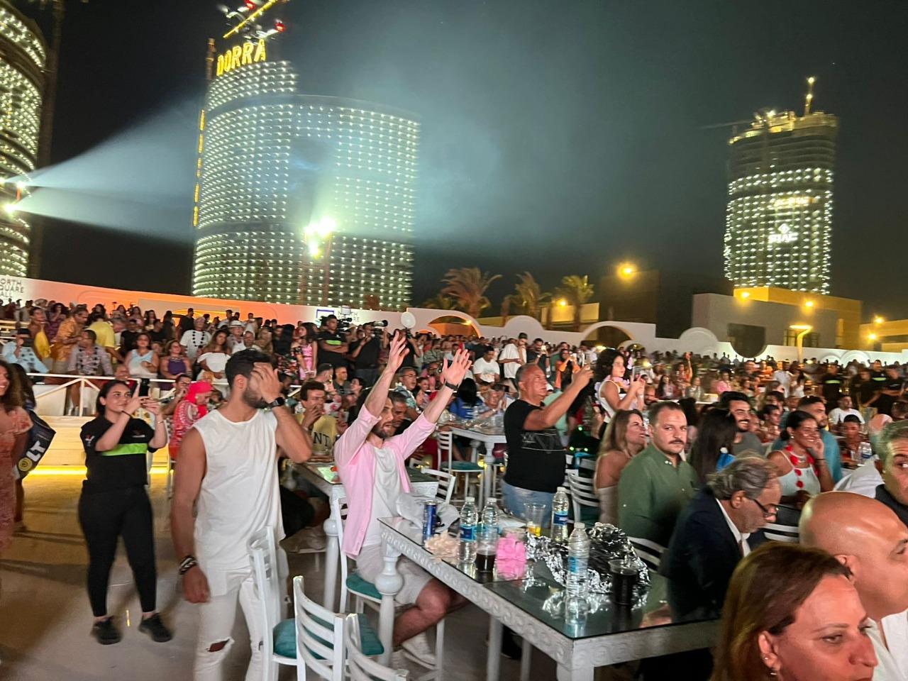 صور.. روبي تشعل حفلها بالعلمين باغنية «ليه بيداري»