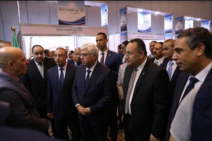 وزير التعليم العالي يفتتح المعرض التعليمي لمؤسسة أخبار اليوم بالإسكندرية