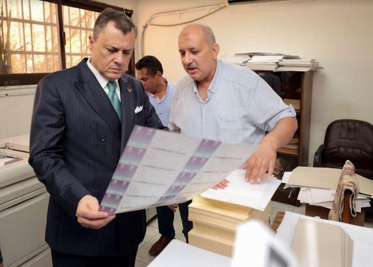 وزير السياحة والآثار في جولة بمقر الوزارة بالزمالك للتعرف على العاملين وآليات سير العمل