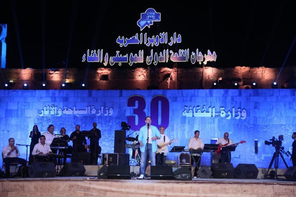 7 أيام في القلعة.. 35 ألف مشاهد.. الحجار ومدحت صالح بطلا المشهد