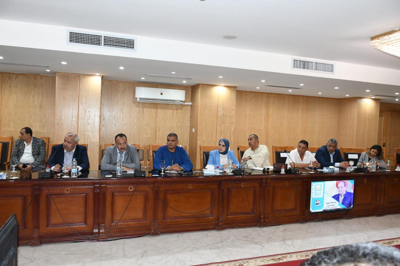 وزير الصحة ومحافظ الفيوم يجتمعان بأعضاء مجلسي النواب والشيوخ لمناقشة المطالب والاحتياجات بالقطاع