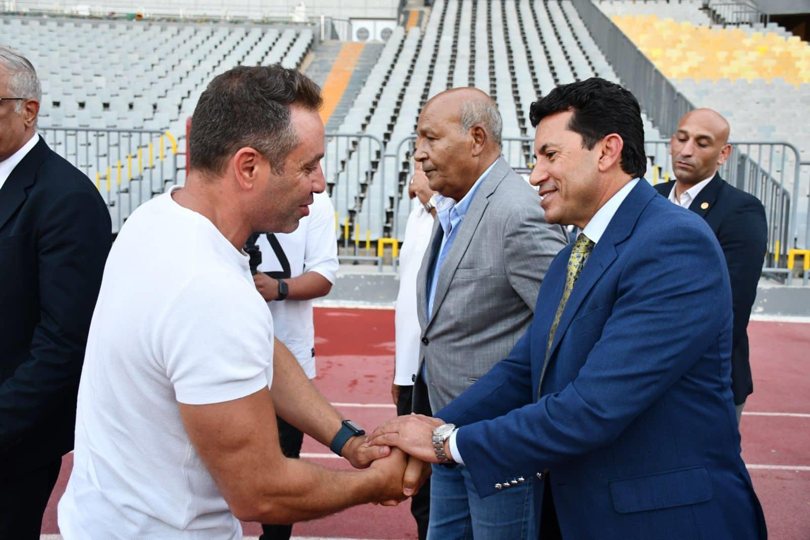 وزير الرياضة يلتقى لاعبى منتخب مصر 