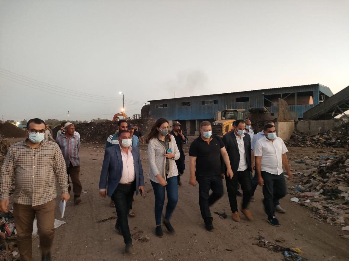 نائب محافظ البحيرة تتفقد مصنع تدوير القمامة بحوش عيسى 