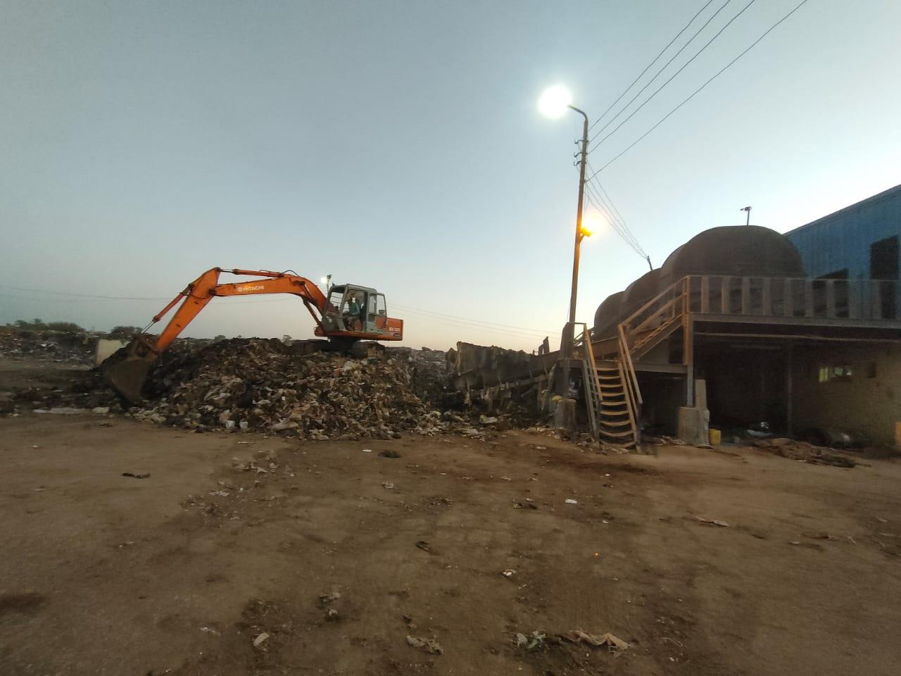نائب محافظ البحيرة تتفقد مصنع تدوير القمامة بحوش عيسى 