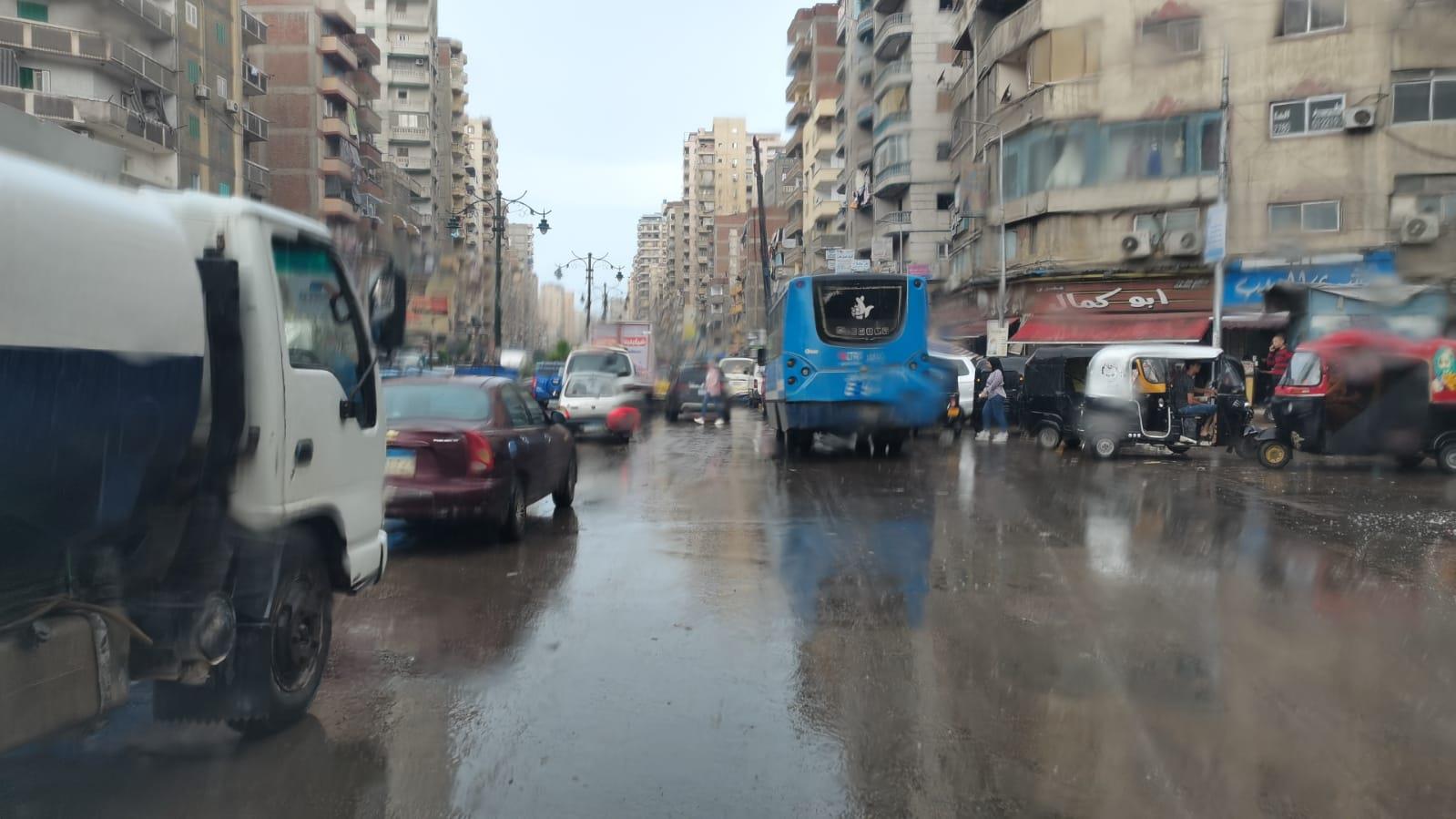 هطول أمطار على أحياء متفرقة في الإسكندرية