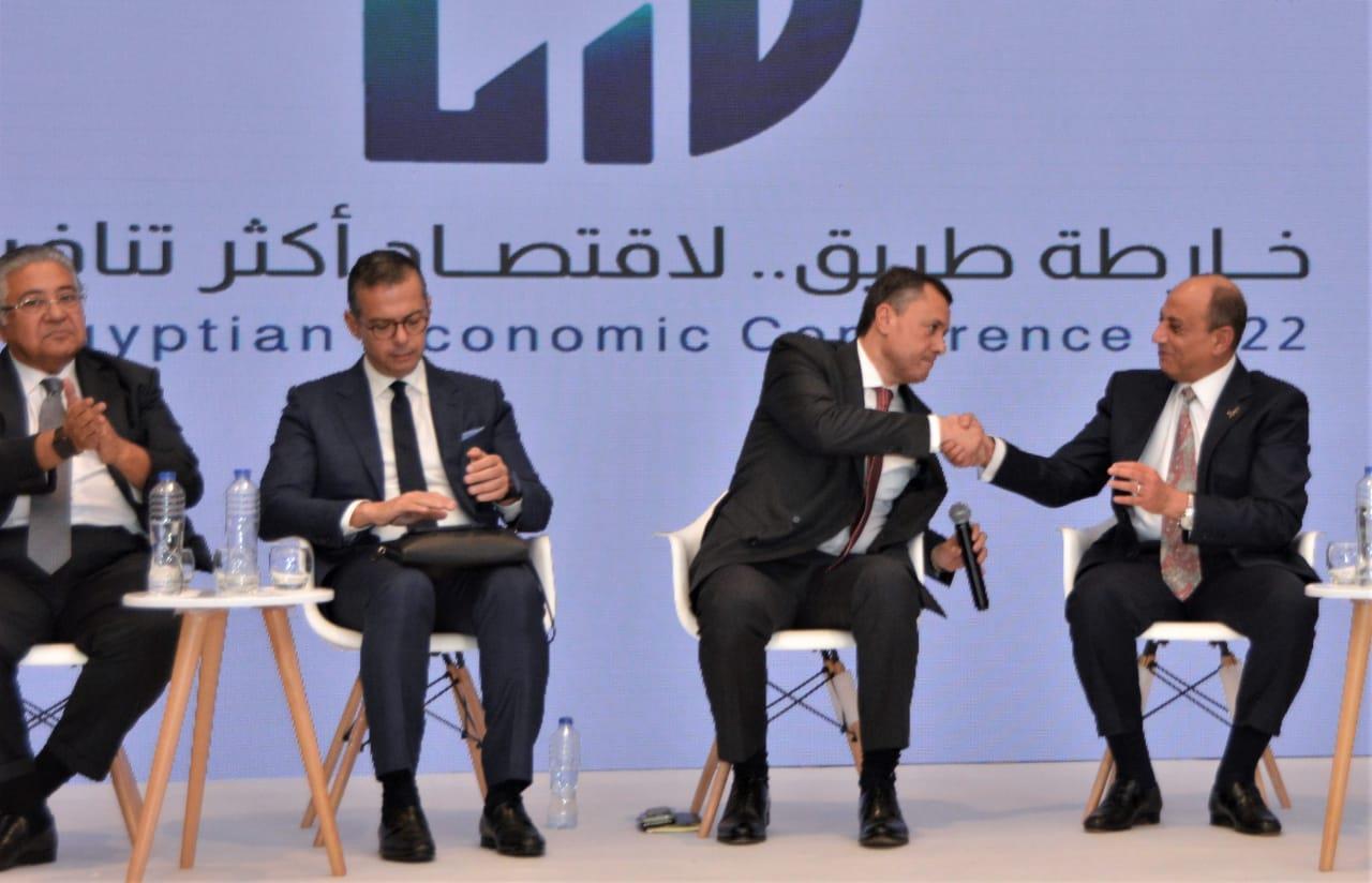 خلال جلسة "خريطة طريق الوصول إلى 30 مليون سائح" في اليوم الثاني لفعاليات المؤتمر الاقتصادي 
