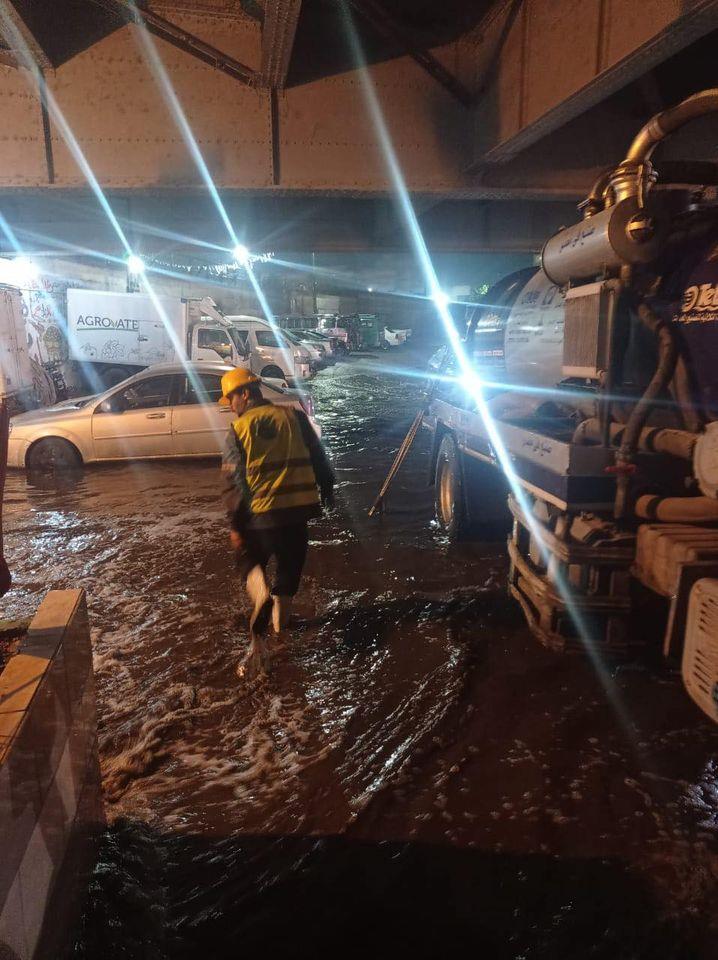 أعمال شفط مياه الأمطار بحي غرب شبرا الخيمة