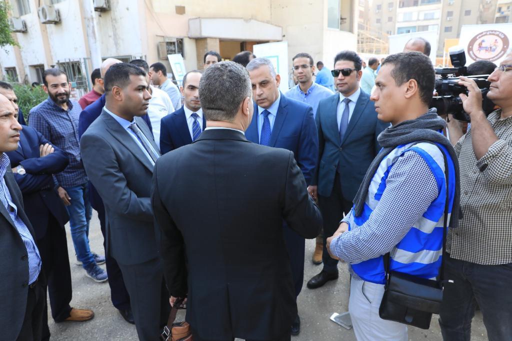 محافظ سوهاج يتفقد  فعاليات المبادرة الوطنية