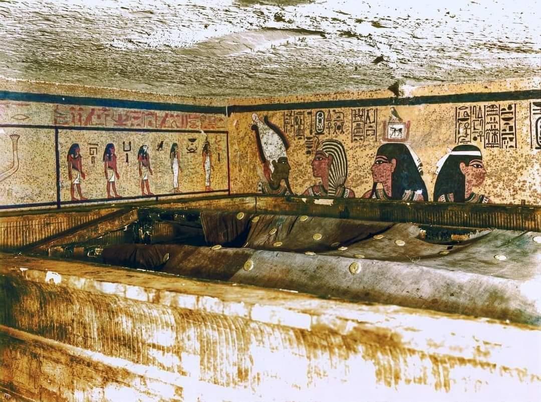صور تحكي اسرار عن اعظم كشف اثري في العالم مقبرة توت عنخ آمون