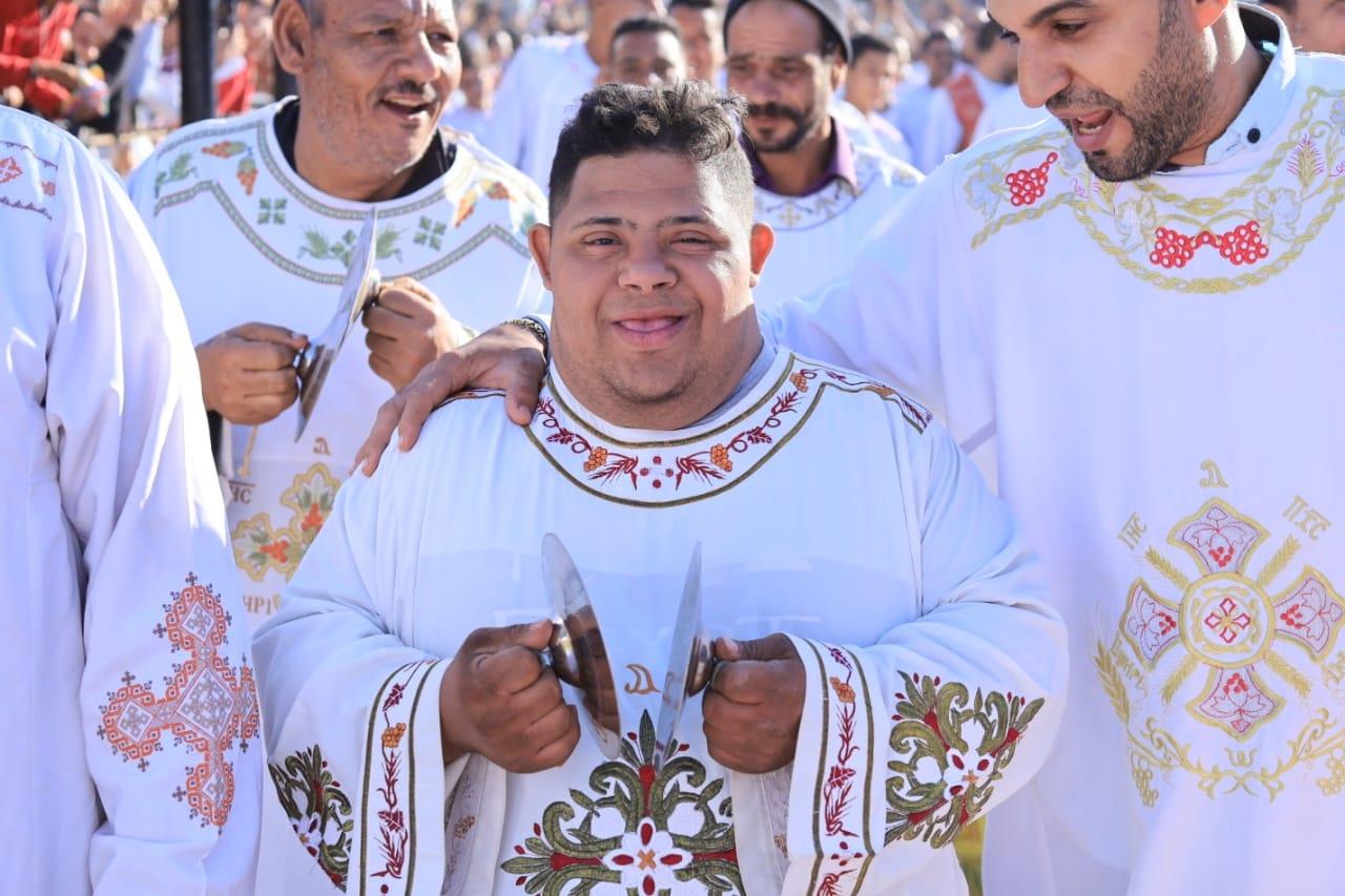 الأقباط يحتفلون بـ«مارجرجس» بالرزيقات غرب الأقصر