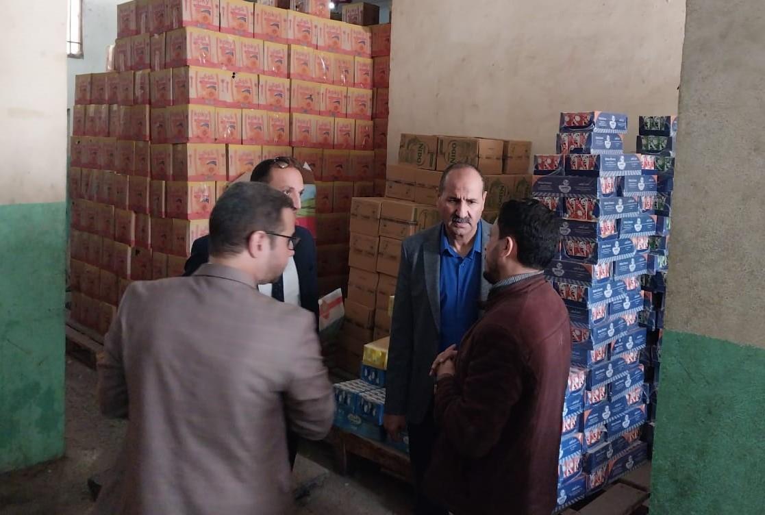 غلق وتشميع 3 معامل تحاليل طبية لإدارتها بدون ترخيص في بني سويف