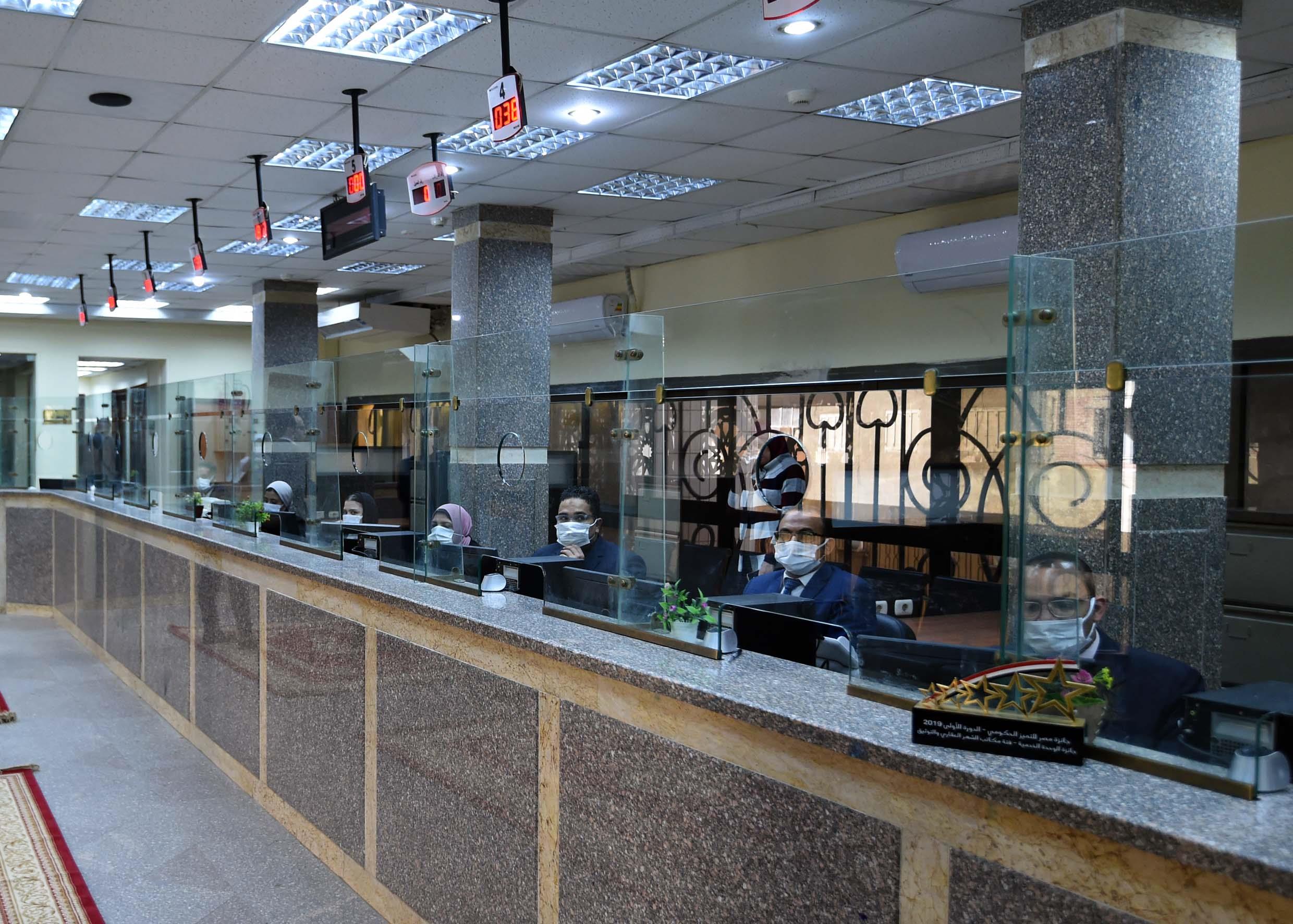 رئيس الوزراء يتفقد أعمال تطوير مجمع محاكم السويس