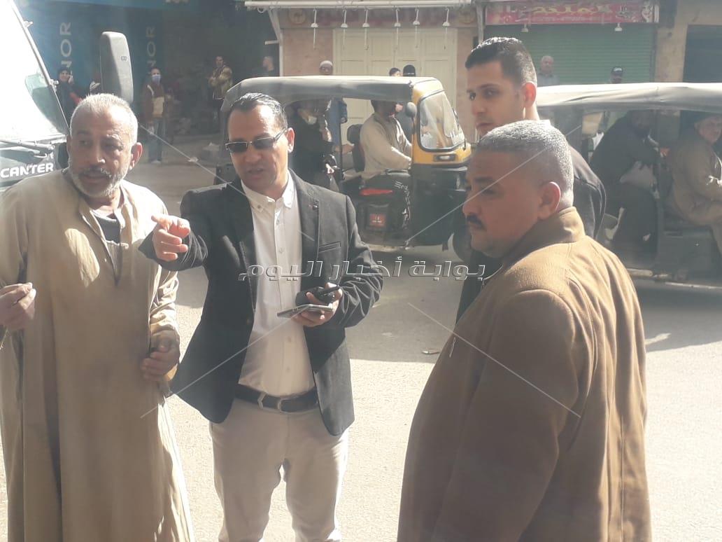 رفع مخلفات الباعة الجائلين بالعمرانية