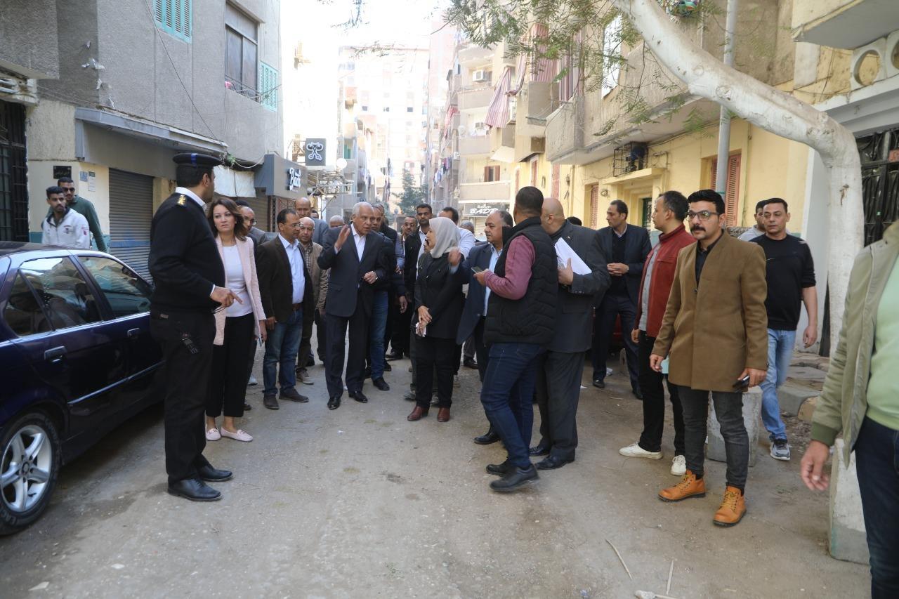 جولة لمحافظ الجيزة لمتابعة عدد من مشروعات التطوير بالعمرانية