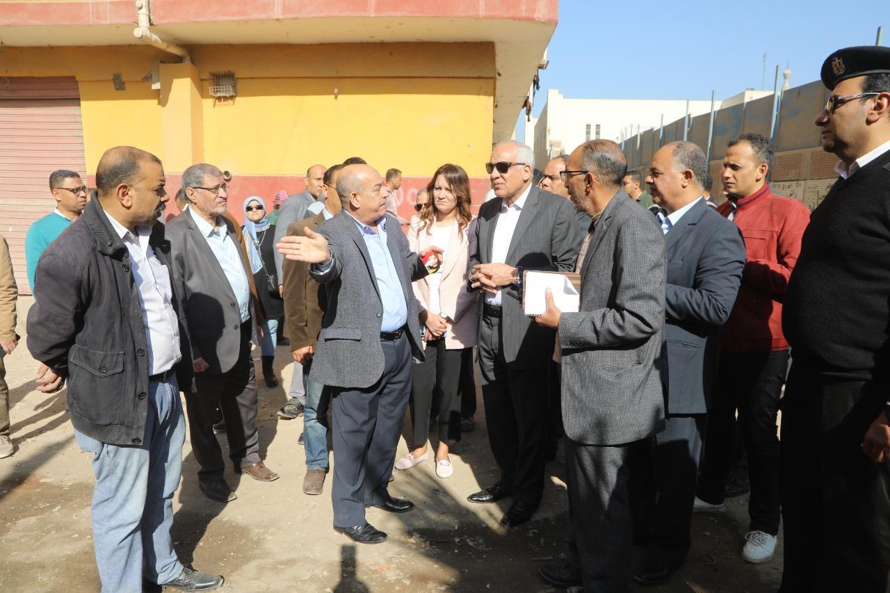 جولة لمحافظ الجيزة لمتابعة عدد من مشروعات التطوير بالعمرانية