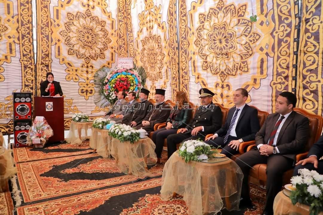 محافظ دمياط تزور كنيسة الروم الأرثوذكس لتقديم التهنئة بعيد الميلاد المجيد