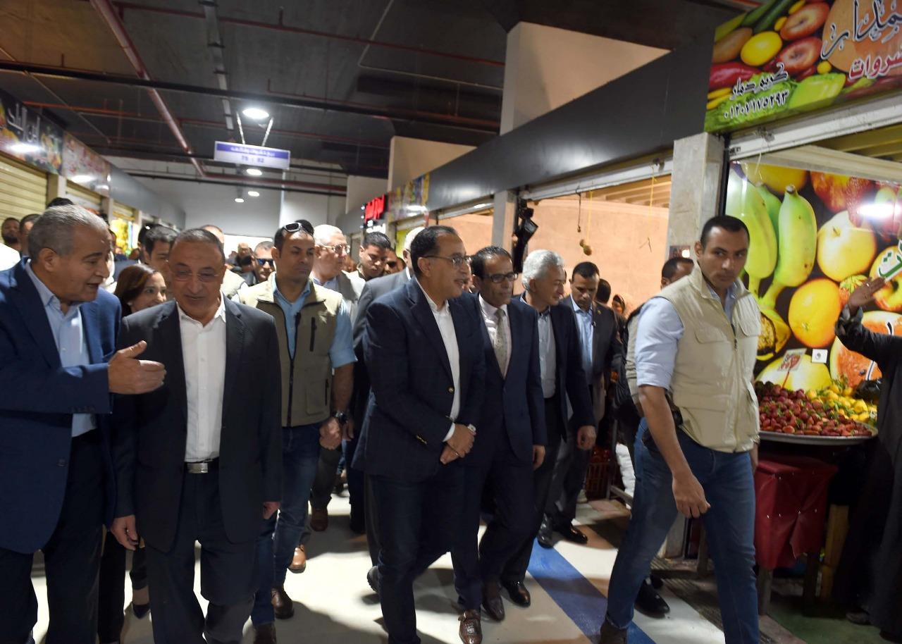 مدبولي يشيد بما تم إنجاز أعمال تطوير الميدان الرئيسي لمحطة مصر