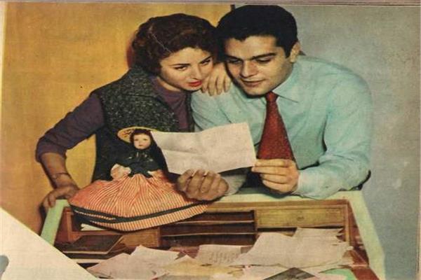 رغم غموض قصتهم ..الحب ينطق من صور فاتن حمامة وعمر الشريف|صور