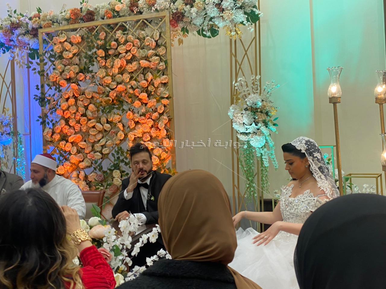 الصور الأولي من الاستعدادات الأخيرة لعقد قران المطرب إيساف	