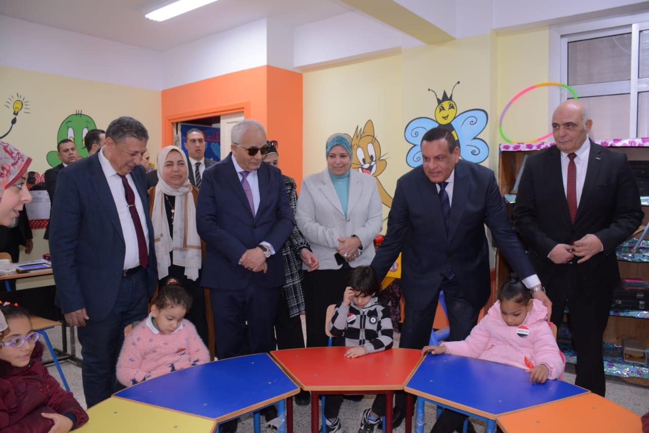 وزيرا التنمية المحلية
