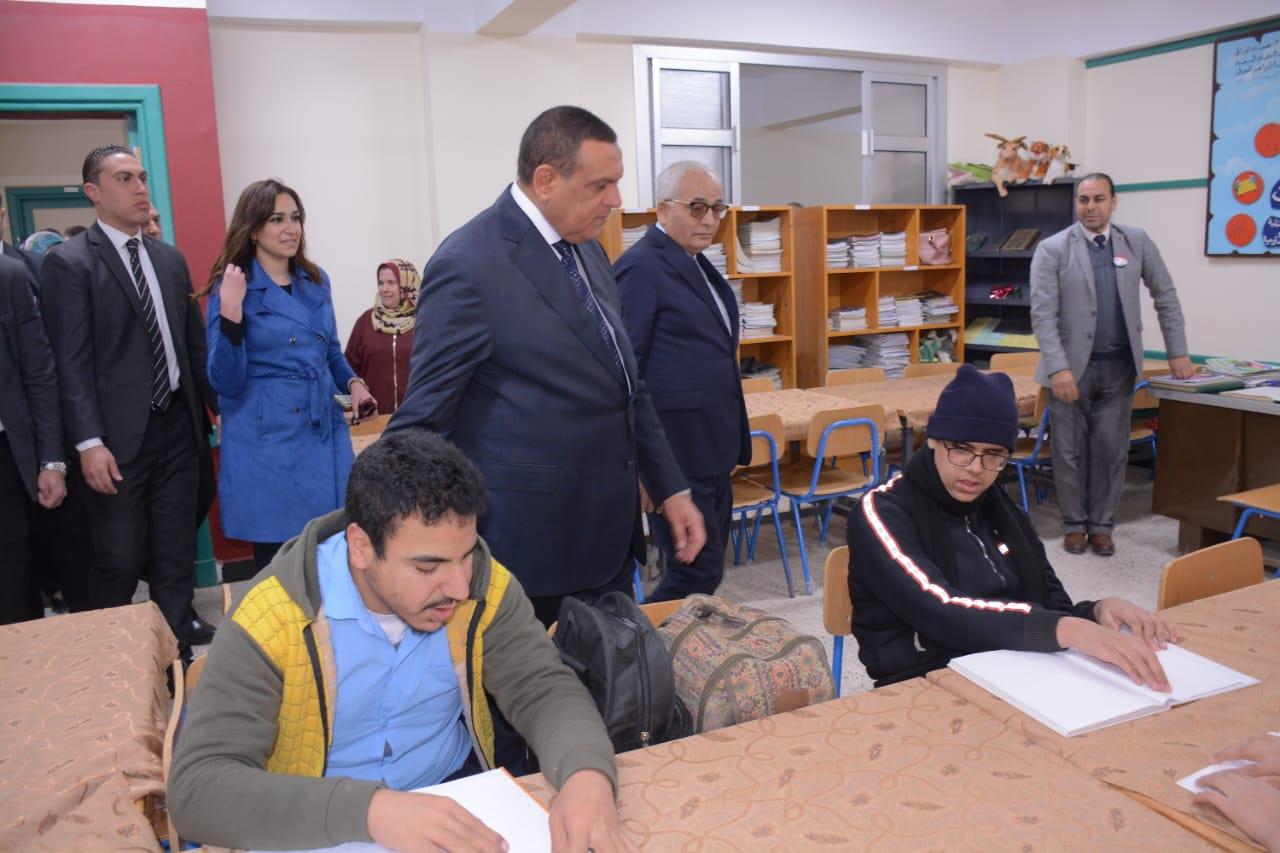 وزيرا التنمية المحلية