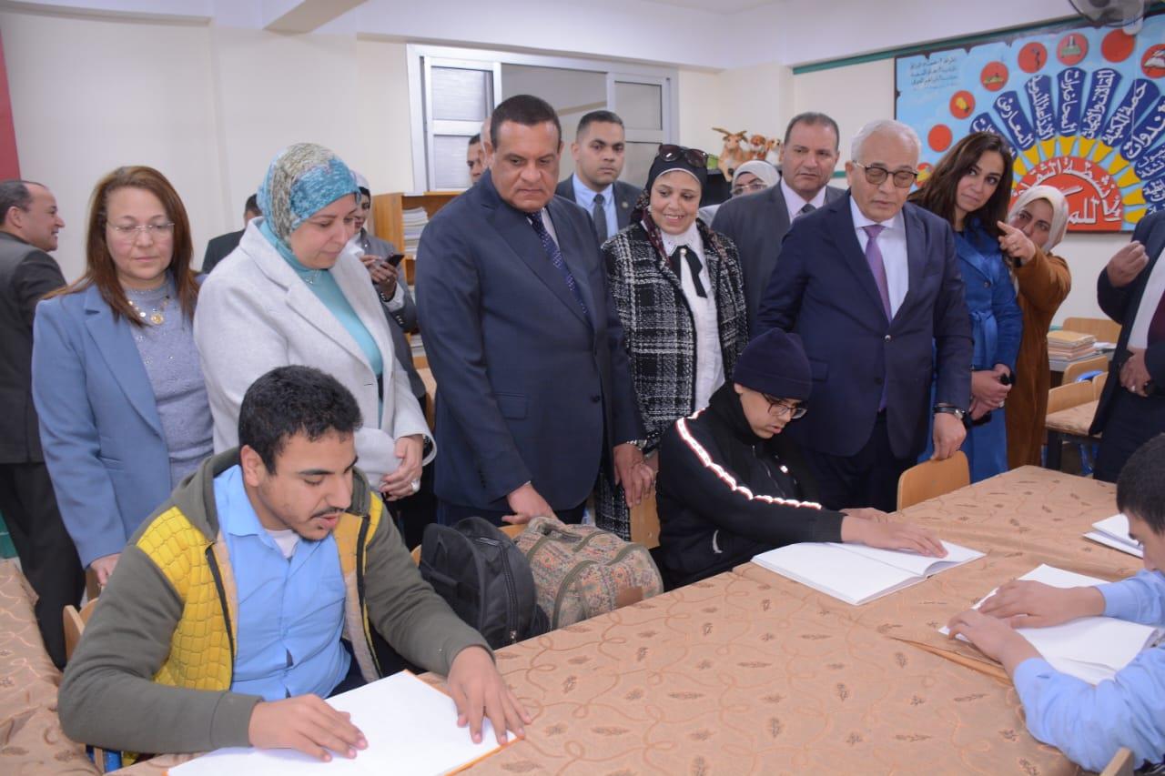 وزيرا التنمية المحلية